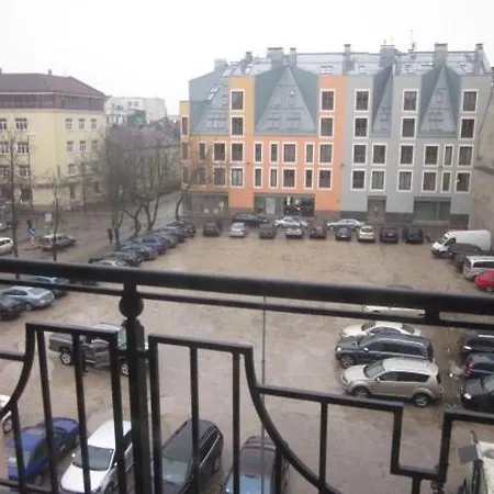 Biplan Hostel *